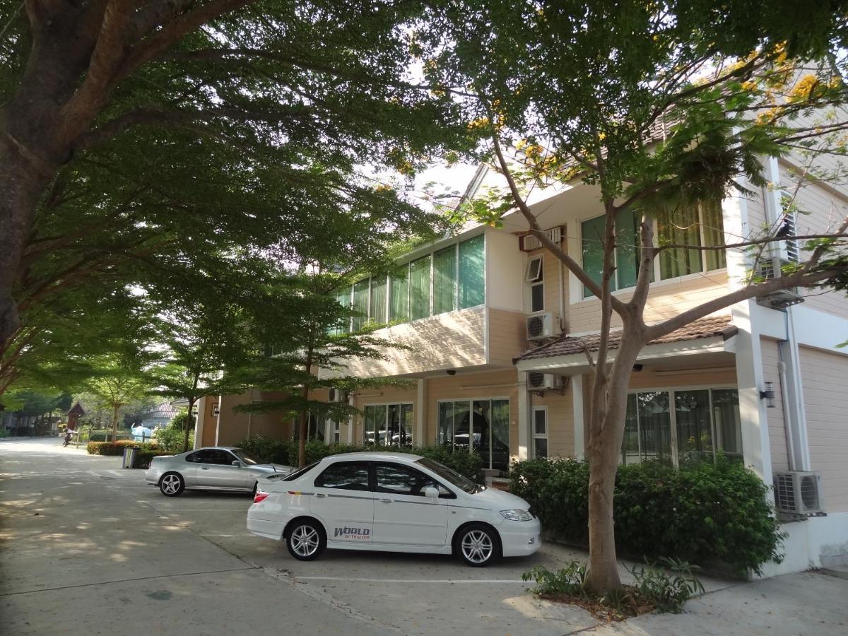 Baan Suan Resort Juree Punsuk Suphanburi Exteriör bild