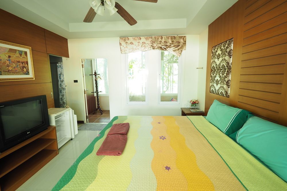Baan Suan Resort Juree Punsuk Suphanburi Exteriör bild